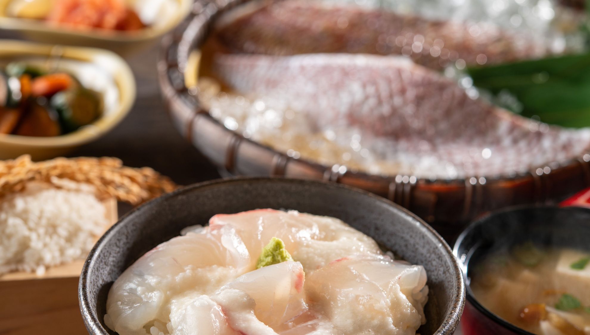 朝食ビュッフェ　めでたい飯-真鯛の「亀の井漬け」山掛けイメージ