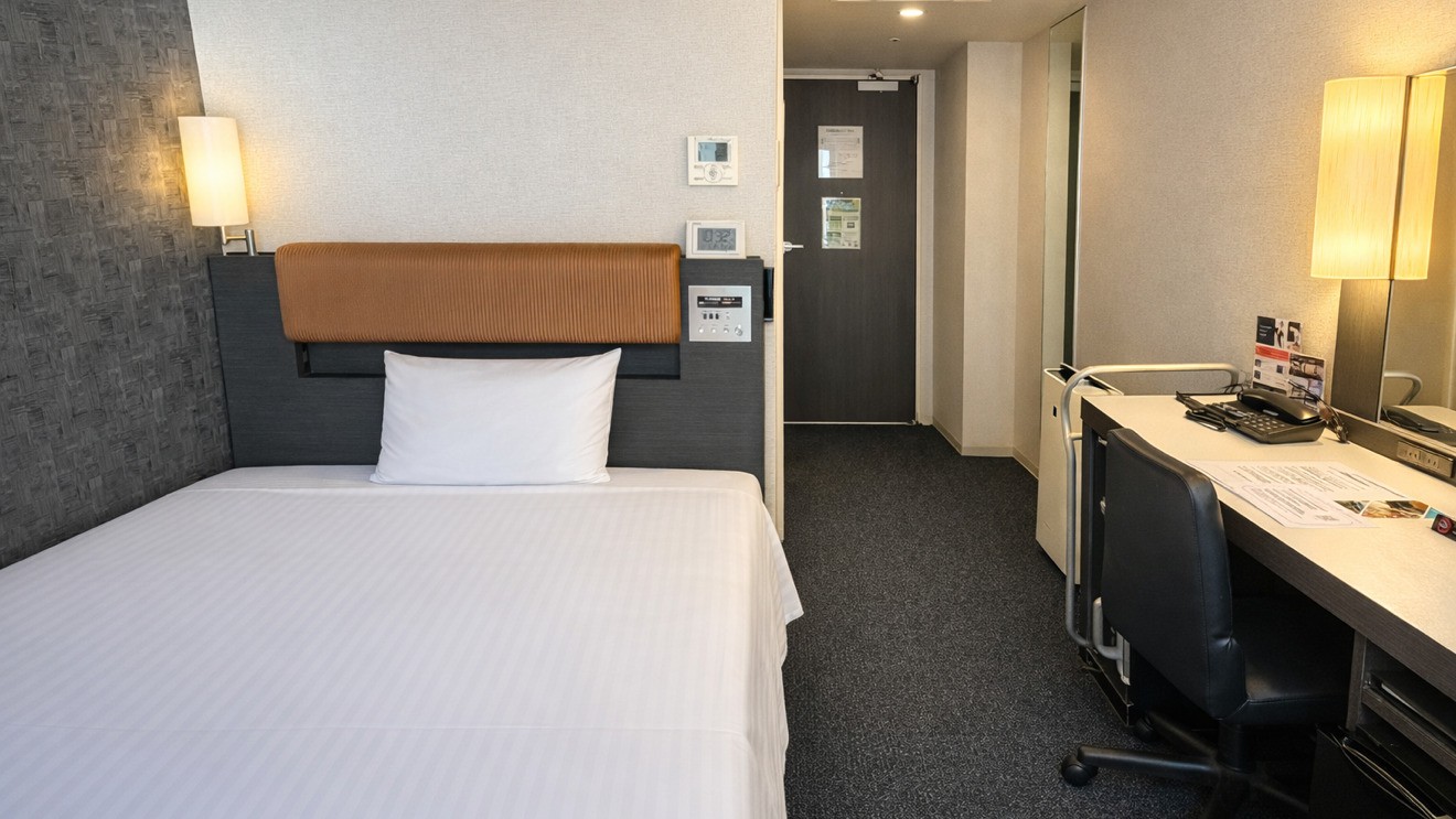 スタンダードルーム（ダブルサイズベット設置・ベッド幅140㎝)