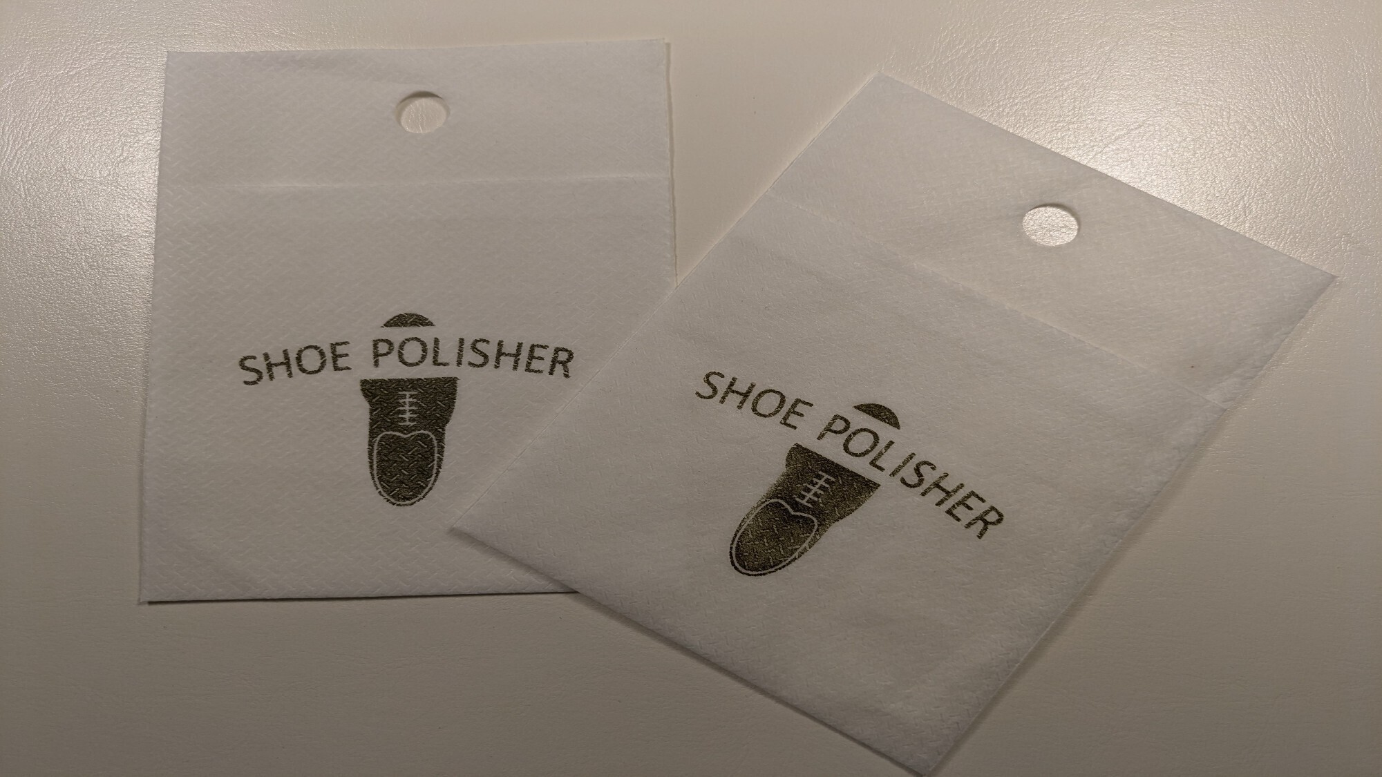 客室備品：シューポリッシャー