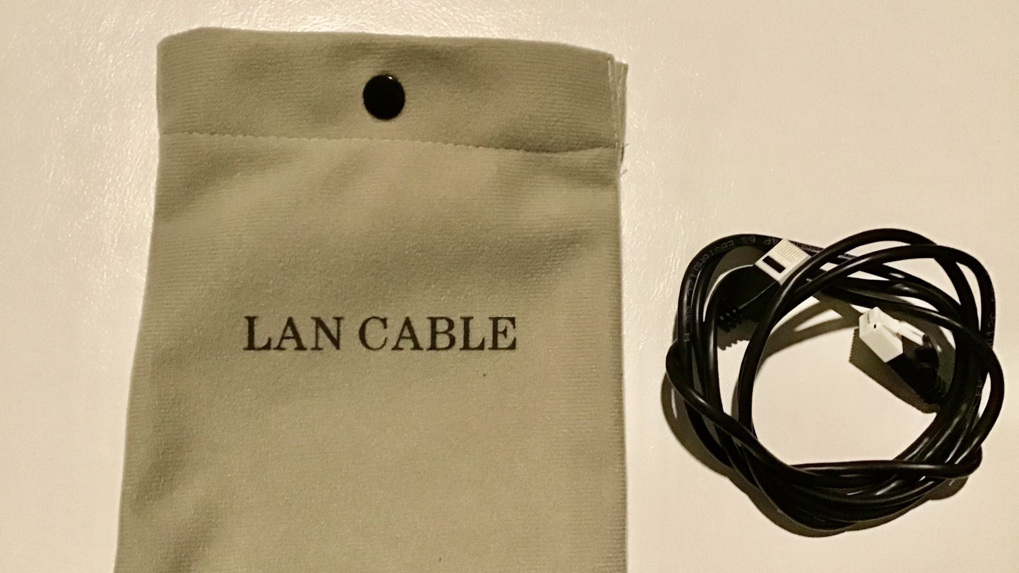 客室備品：有線LAＮケーブル