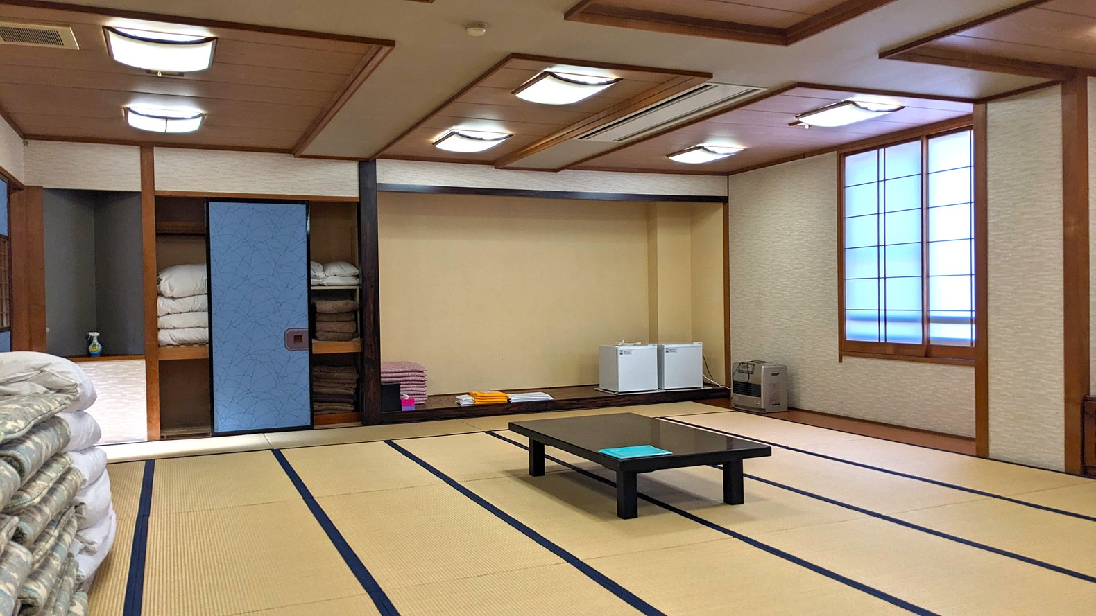 大広間貸し切り