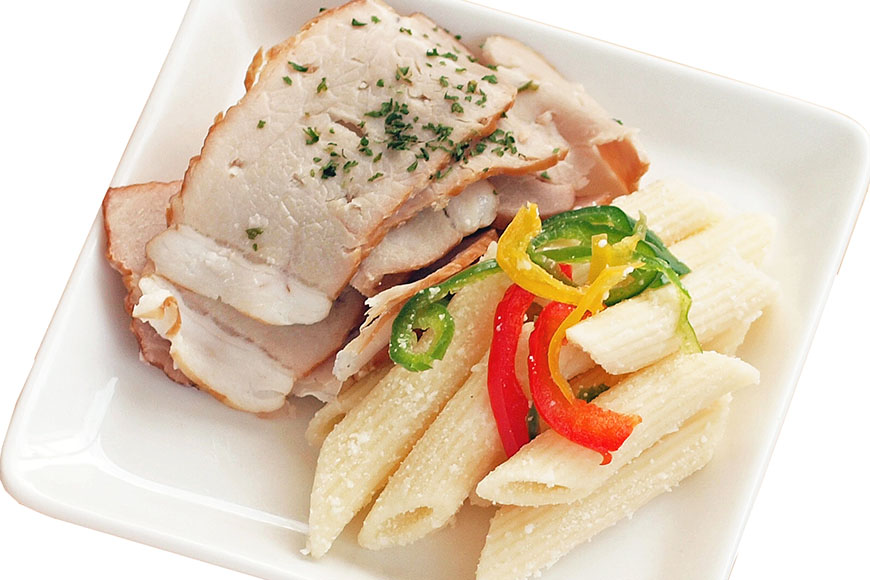 【わんちゃん用のお食事／スモークポークプレート】料金：750円（税込）