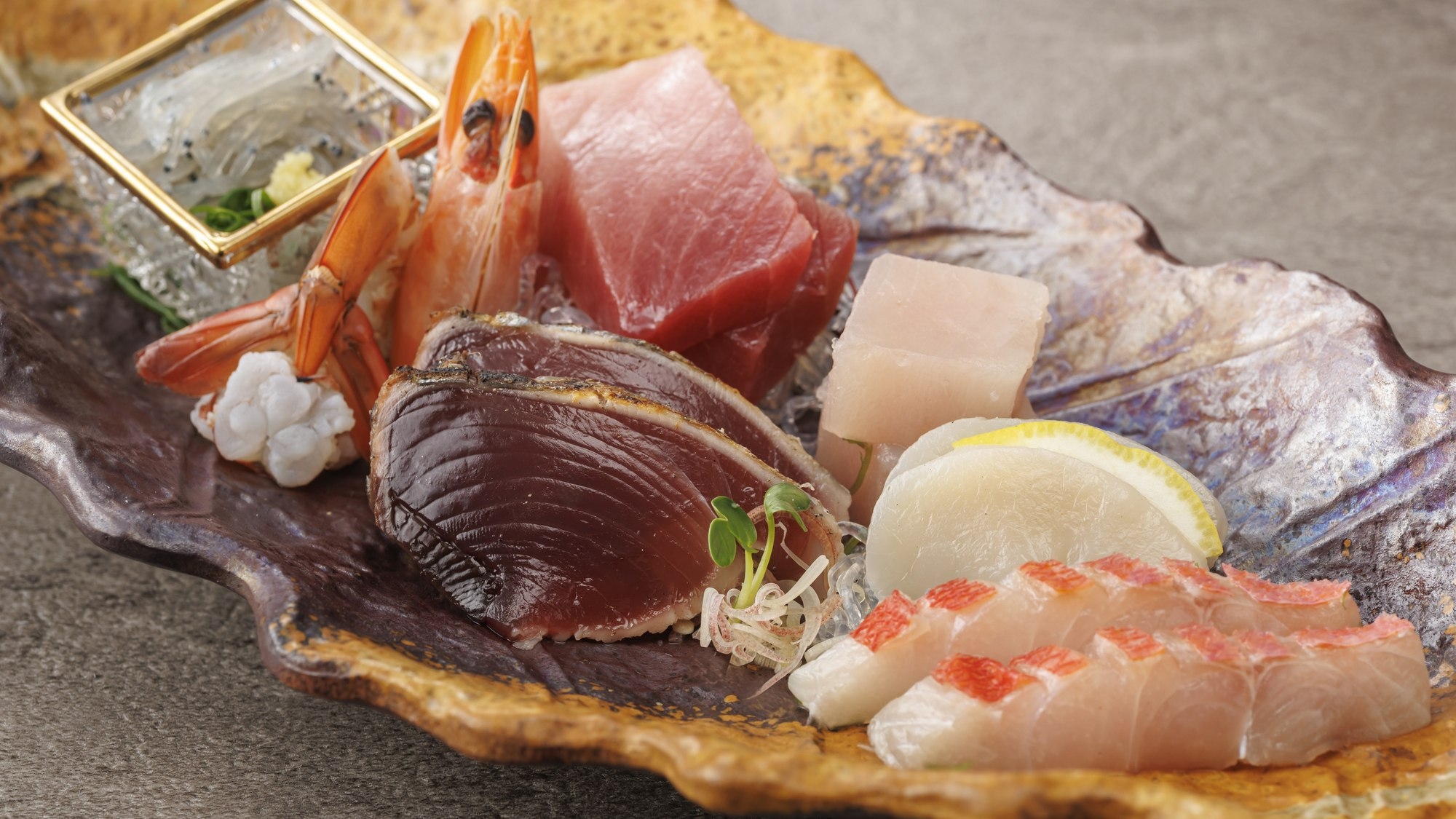 【おかげさまで1周年！／極み会席】金目鯛土鍋ご飯が付いた焼津ミナミマグロと国産牛の極み会席