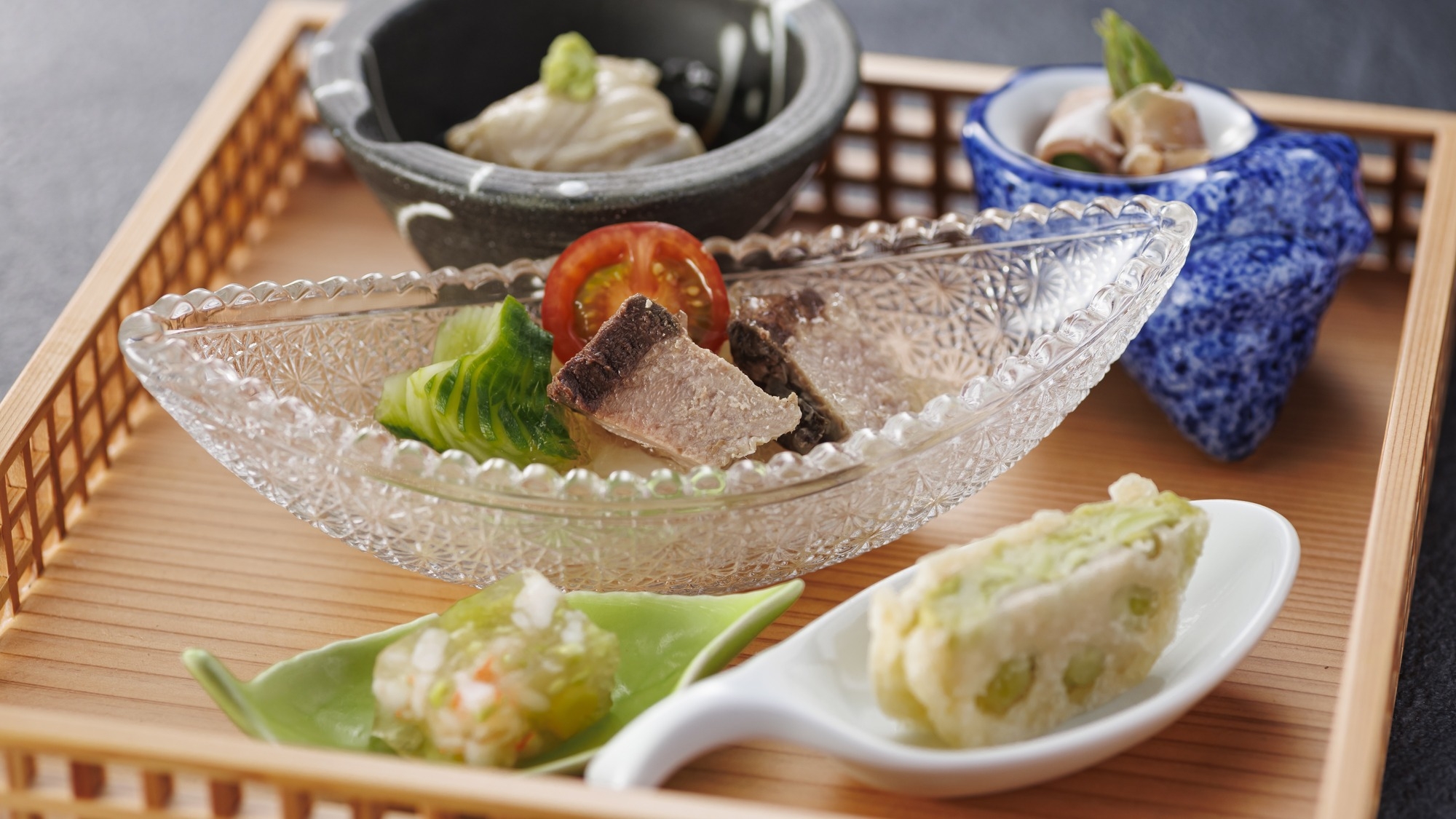 【おかげさまで1周年！／特別会席】焼津ミナミマグロ等豪華七種盛と特選和牛の料理長おすすめ会席