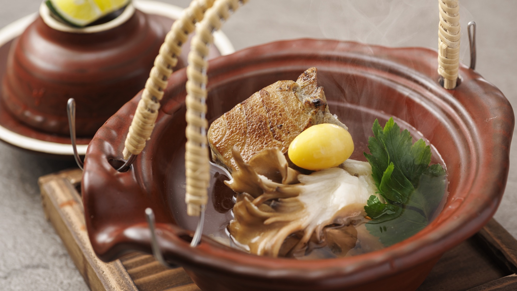 【おかげさまで1周年！／極み会席】金目鯛土鍋ご飯が付いた焼津ミナミマグロと国産牛の極み会席