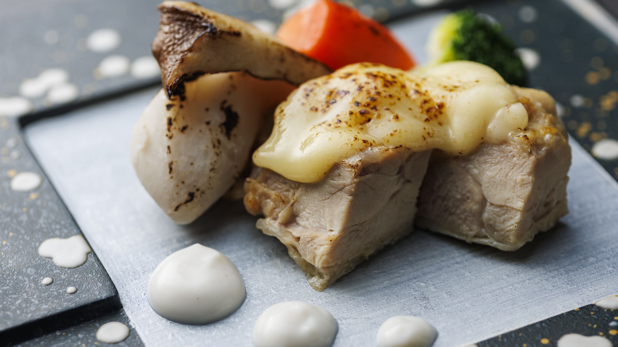 【季節の会席】冬(2025年12月～2026年2月)焼物 富嶽白鶏チーズ焼き