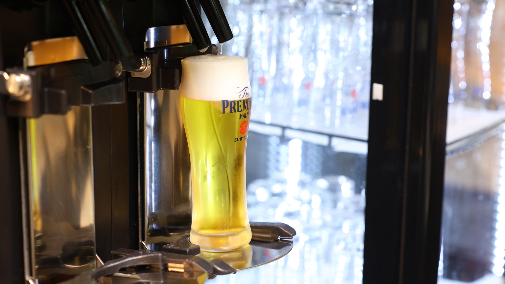 ◆OASISラウンジ（営業時間17:00～21:00）※有料