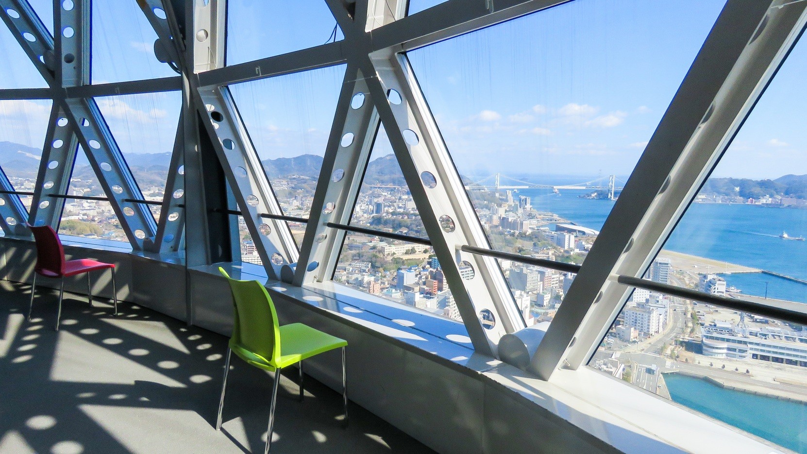 ◆海峡ゆめタワー～展望室～(提供：下関観光コンベンション協会)