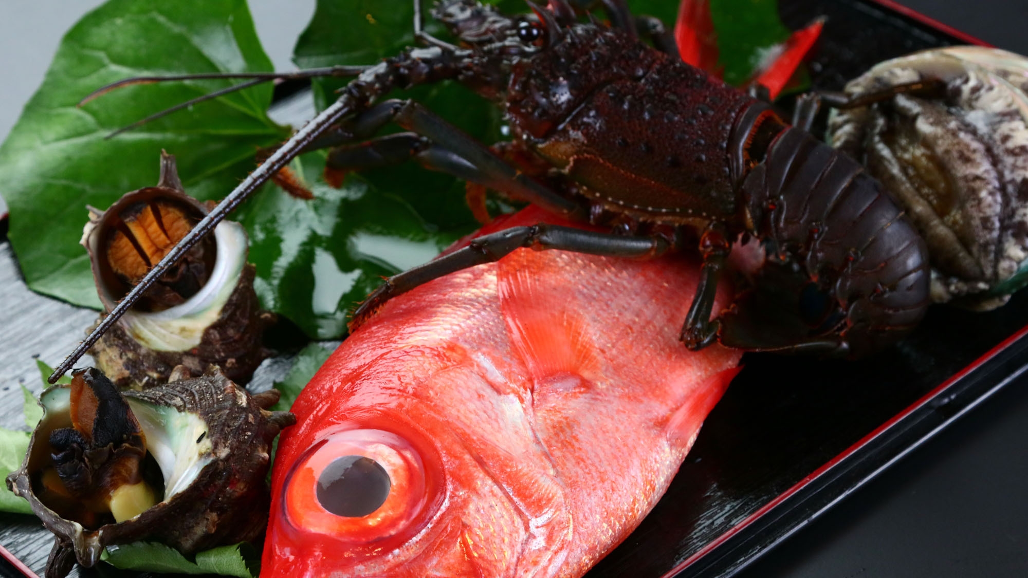 【夕食付】金目鯛の姿煮＆地サザエ＆地魚を味わう静岡県産三枚看板が楽しめるプラン（1泊夕食付）