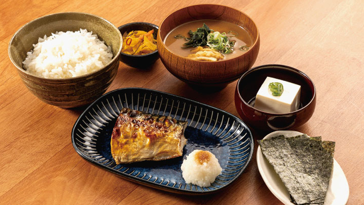 朝食付スペシャルプラン【ウインナーと目玉焼定食 or サバの塩焼定食】