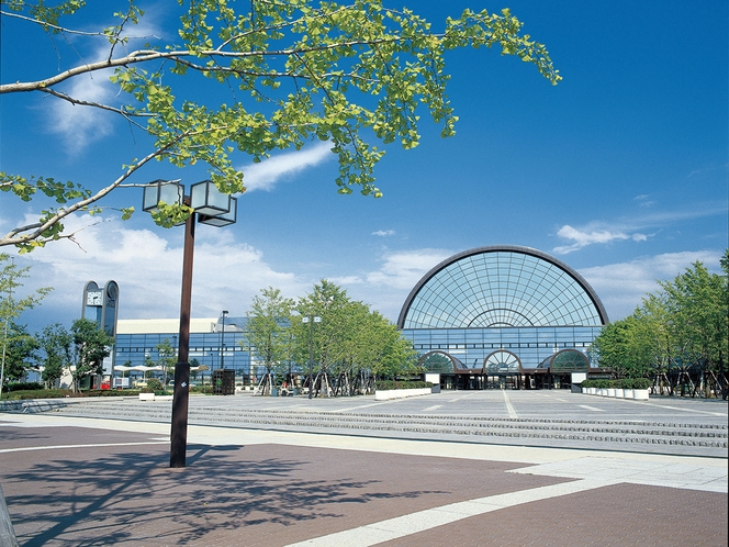 インテックス大阪 南港コスモスクエアにある西日本最大の国際展示場