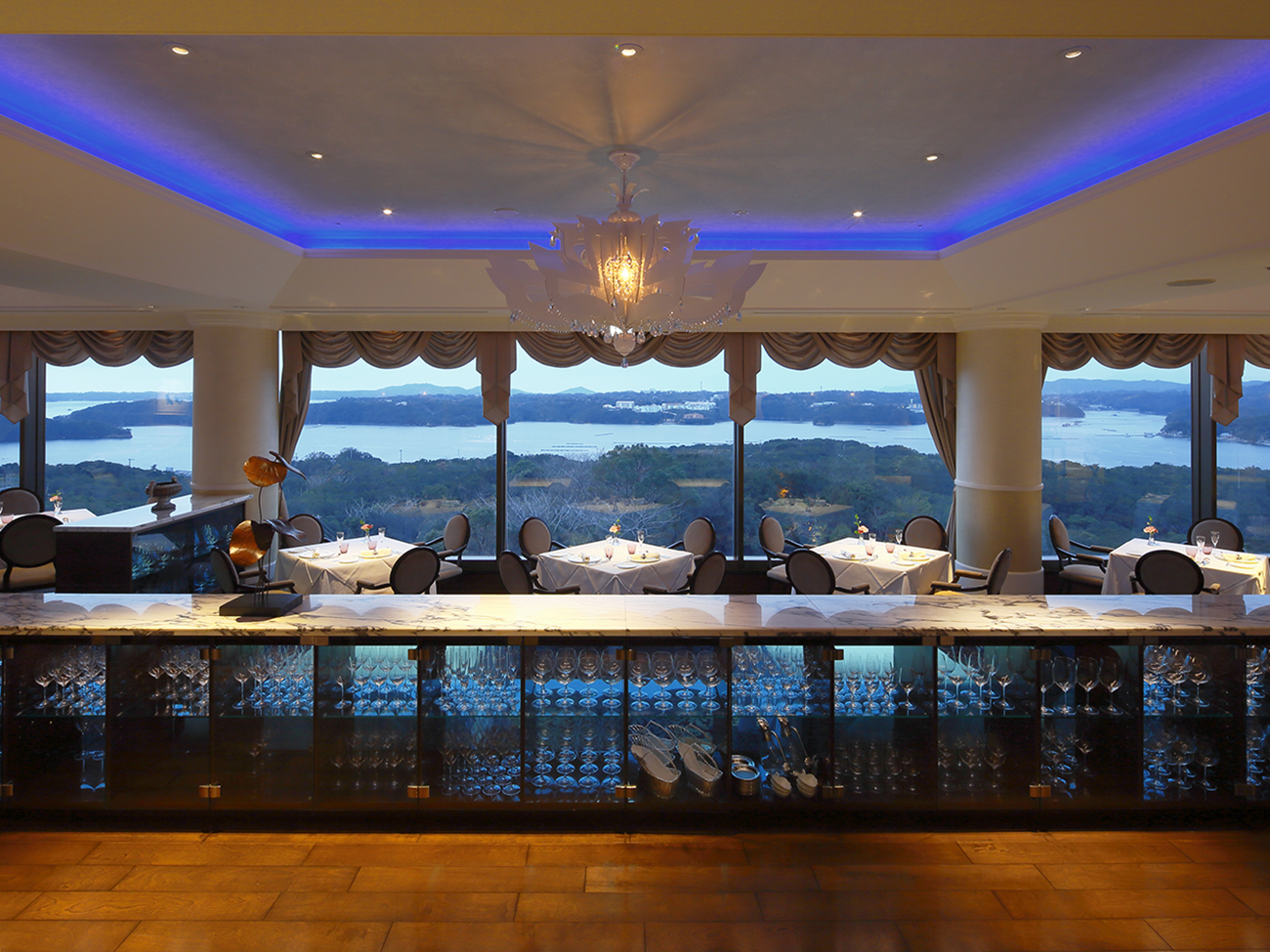 フレンチレストラン「ラ・メール」