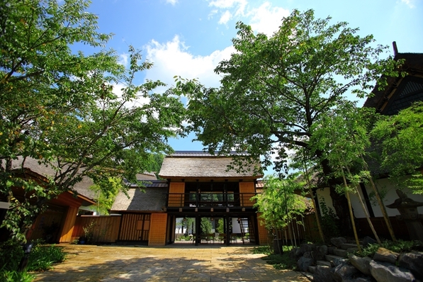 【1日6組限定】夏旅“群馬の物語”会席＋「和・洋・中」ハーフビュッフェプラン