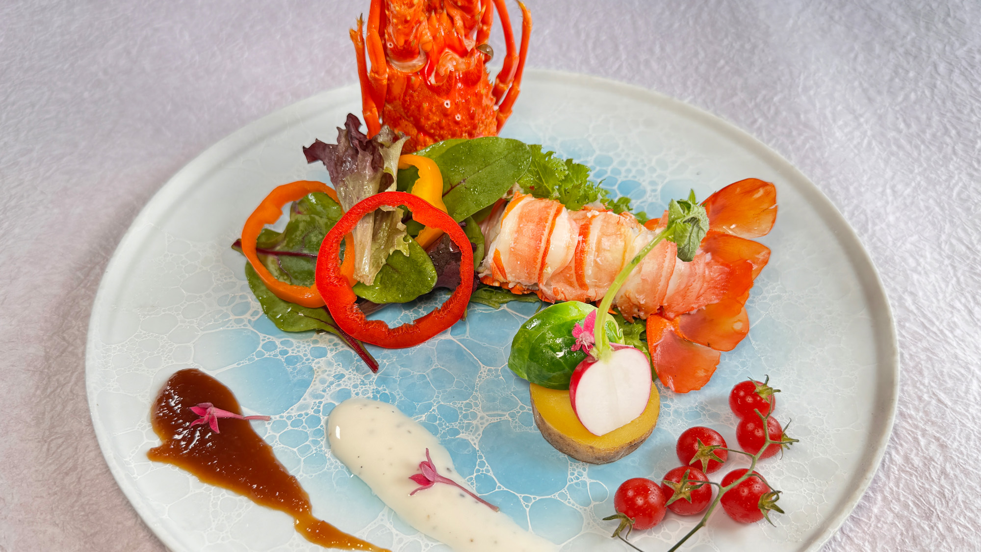 【贅沢会席】「替り皿」茹でロブスターの冷製サラダ仕立て　柑橘醤油　辛子酢味噌