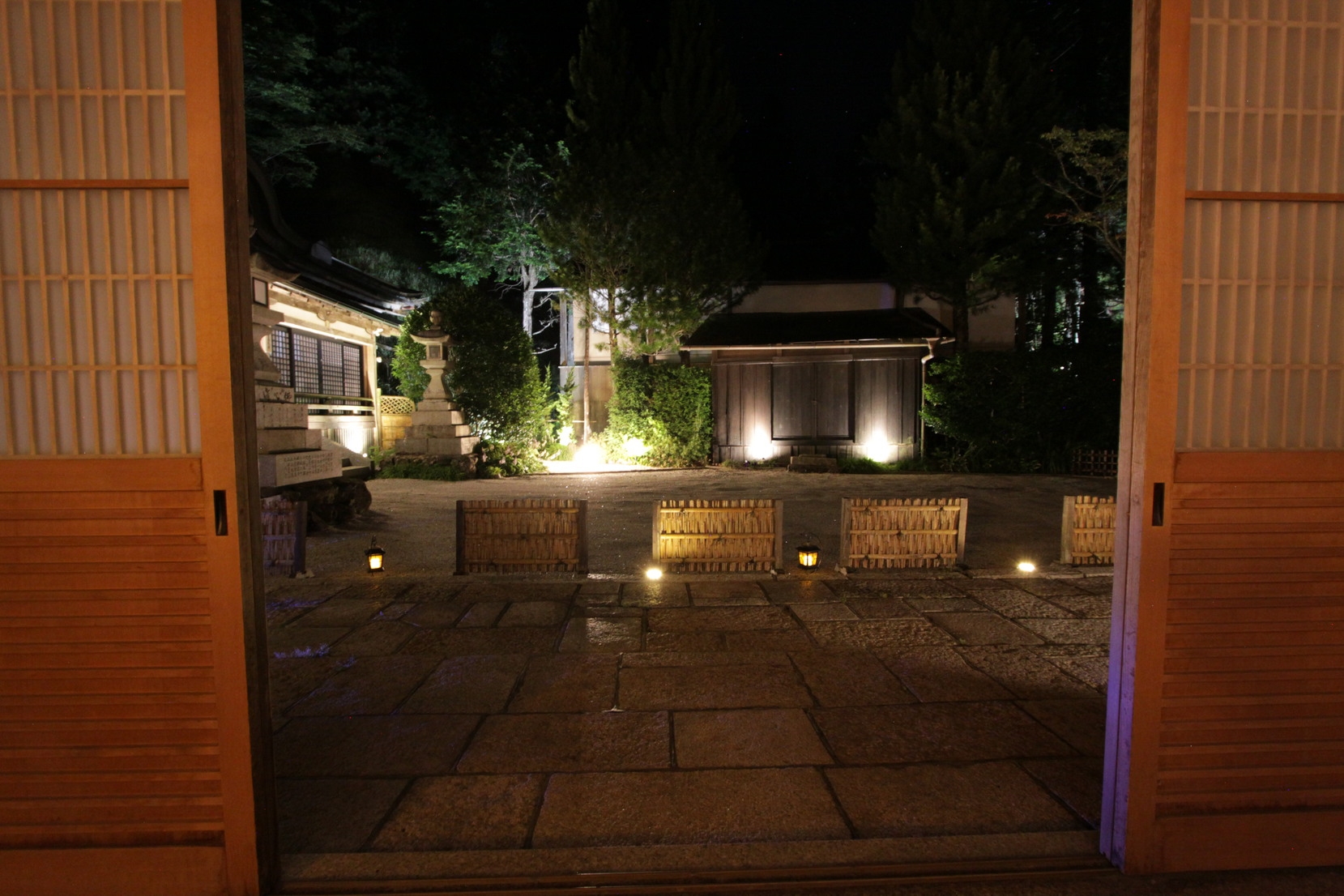 【生麩がもっちり◆味噌 精進鍋】＜高野山・西門院の秋冬グルメプラン＞甘めのヘルシー味噌鍋でぽかぽか♪