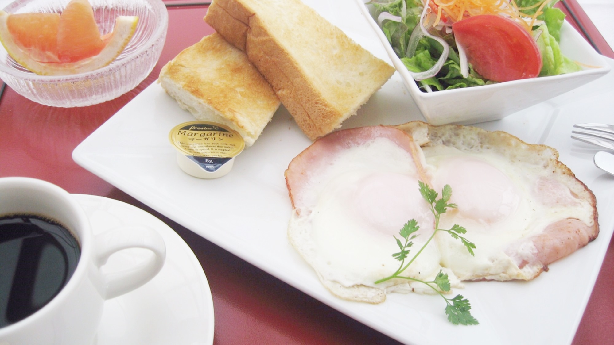 *朝食は和食又は洋食からお選びいただけます