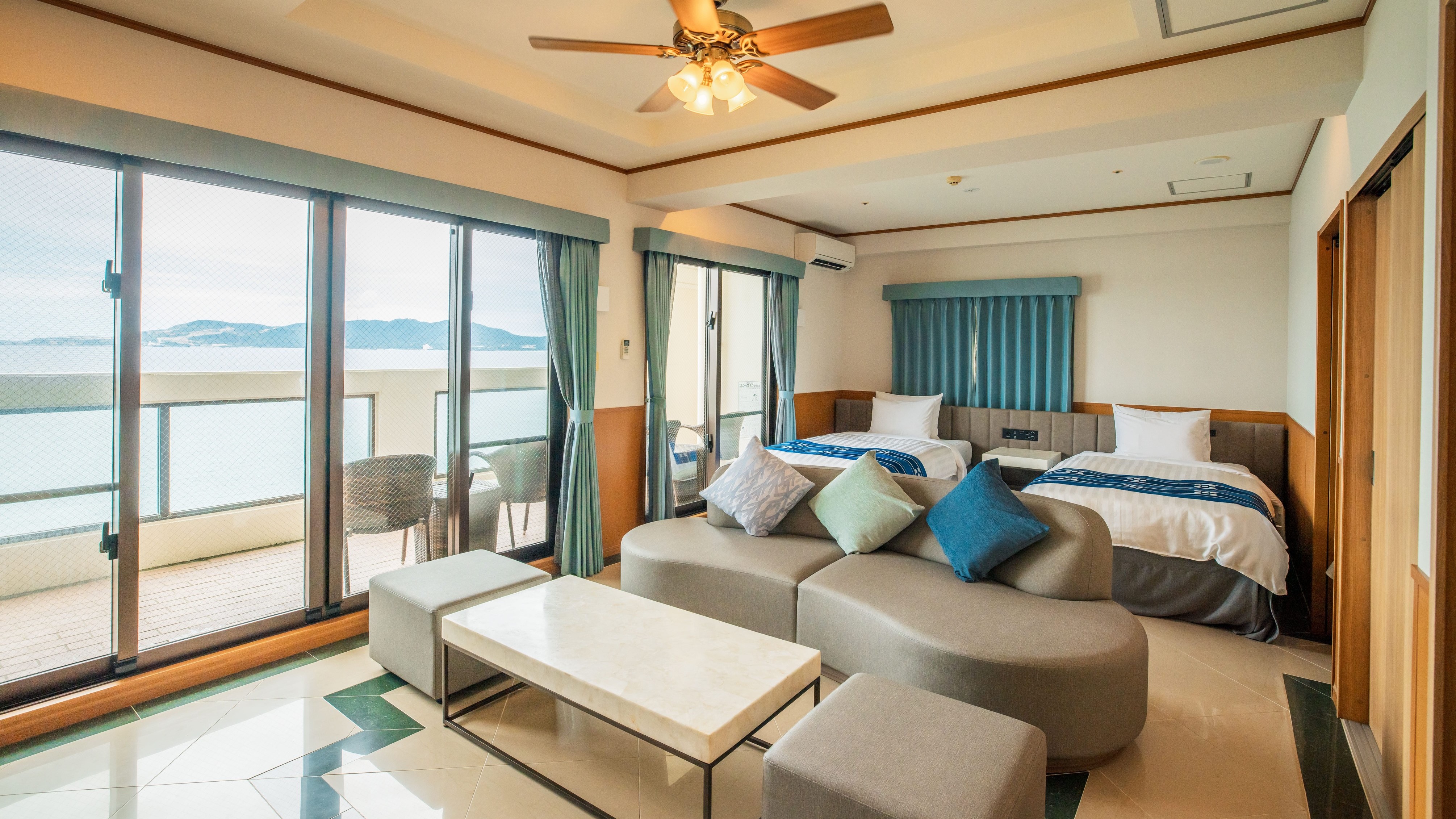 【デラックスルーム禁煙上層階】　◆オーシャンフロント◆