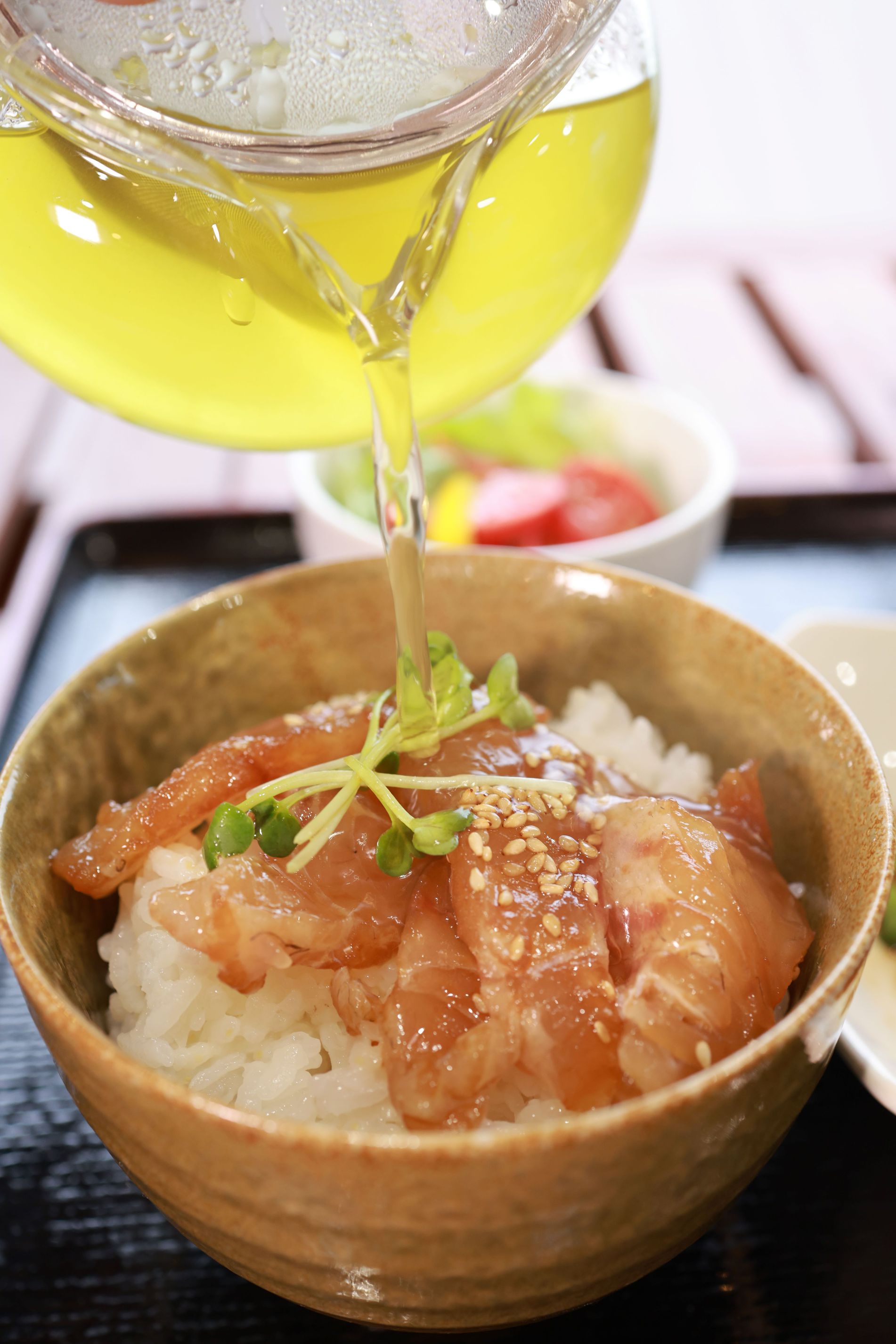 海しかない自然豊かな結乃里で自慢のお魚料理をお楽しみください