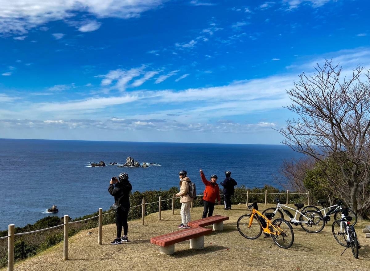 手ぶらで食材持込BBQを楽しんでください。チェックイン当日は海水浴後のシャワー無料サービス