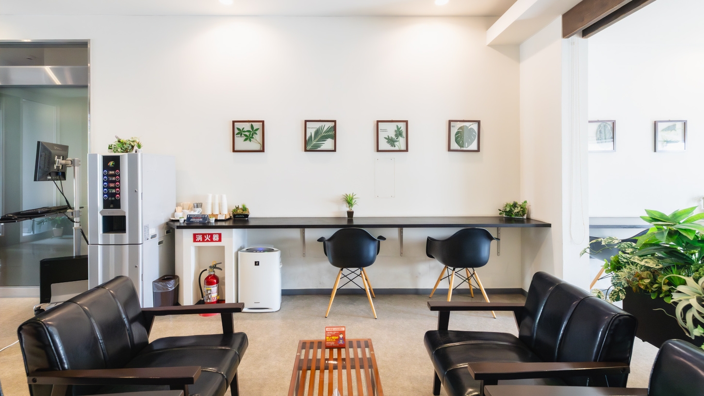 【カップルプラン】広い客室でゆっくりご滞在【全館Wi-Fi完備／朝食付・駐車場無料】