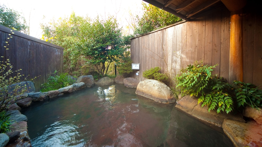 貸切温泉『宵待ち月の湯』（露天）