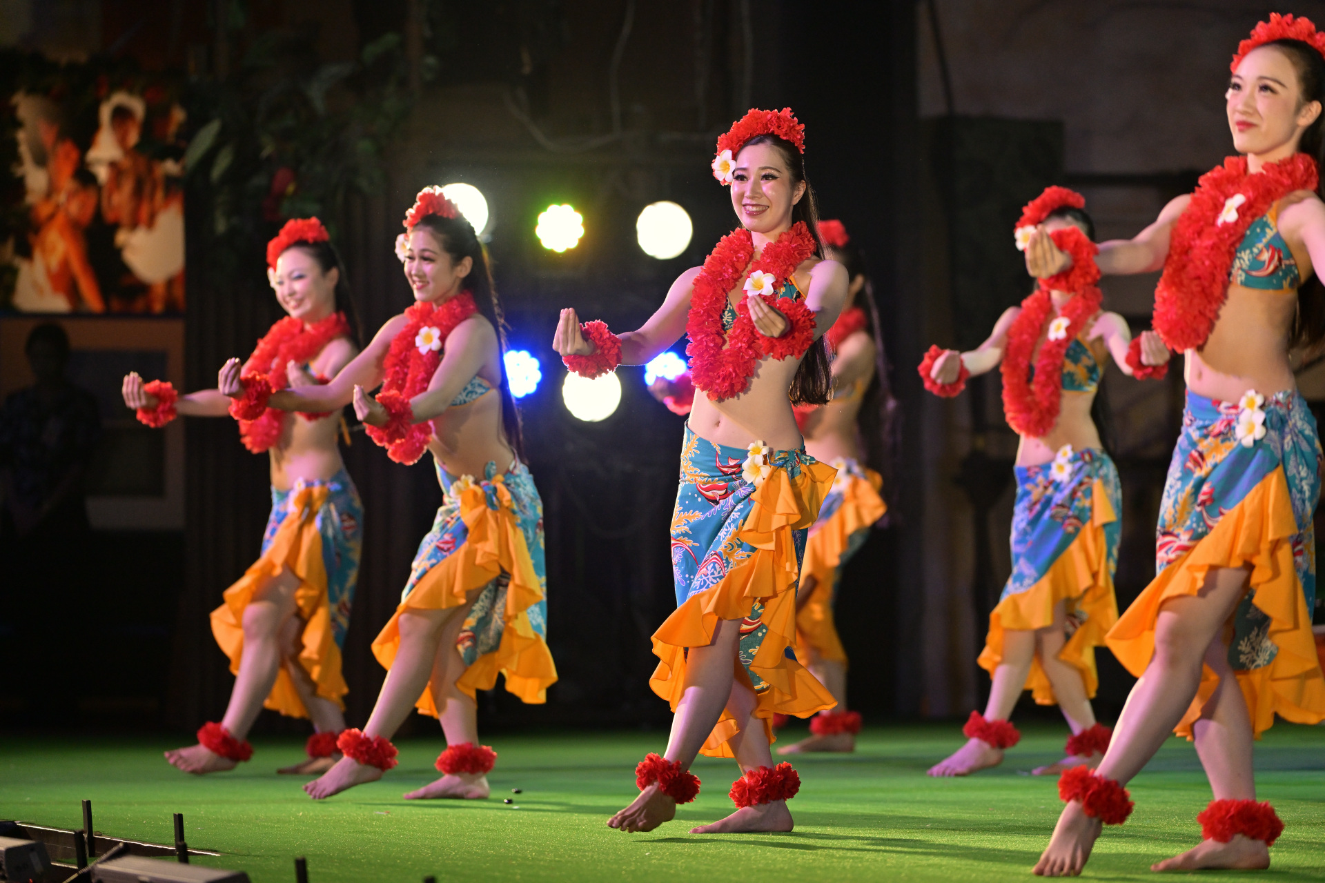 ポリネシアンショー