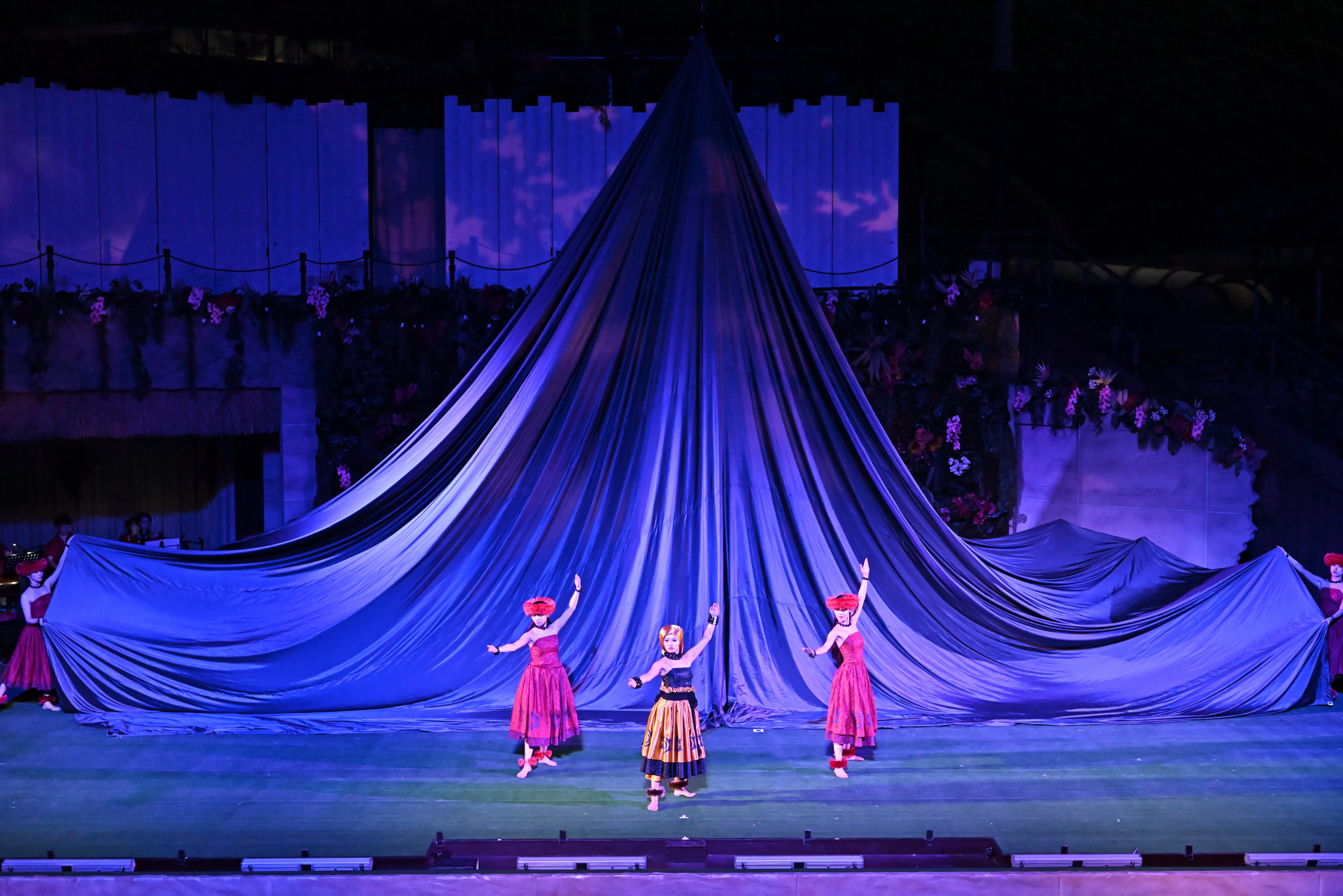 ポリネシアンショー