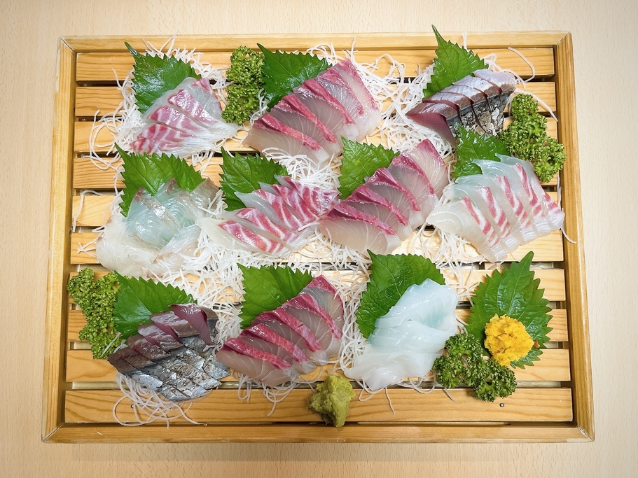 ◆夕・朝食付◆天草地魚盛り合わせ・あわび踊り焼・くまもと味彩牛ステーキ会席