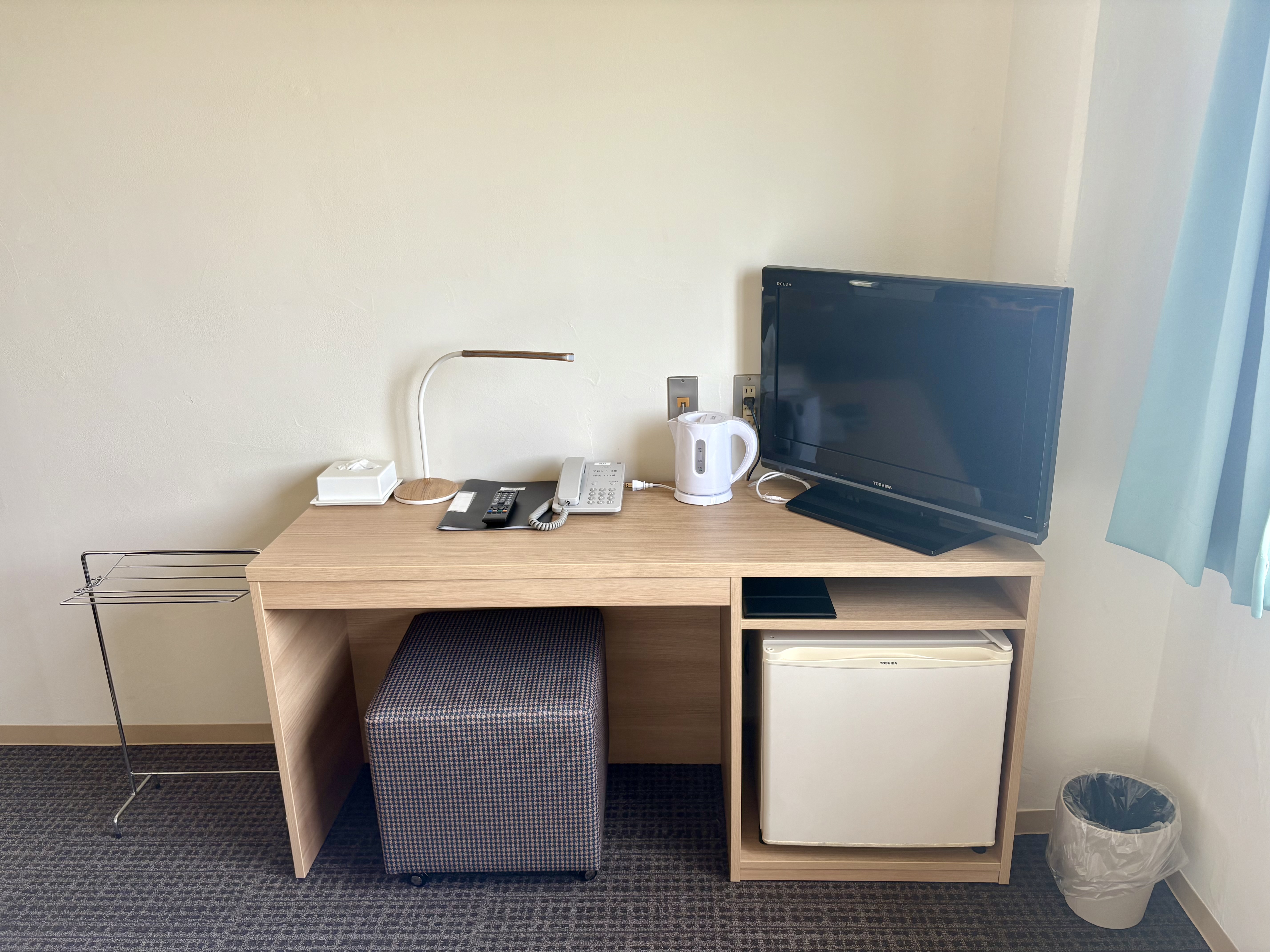 シングルルーム　デスク