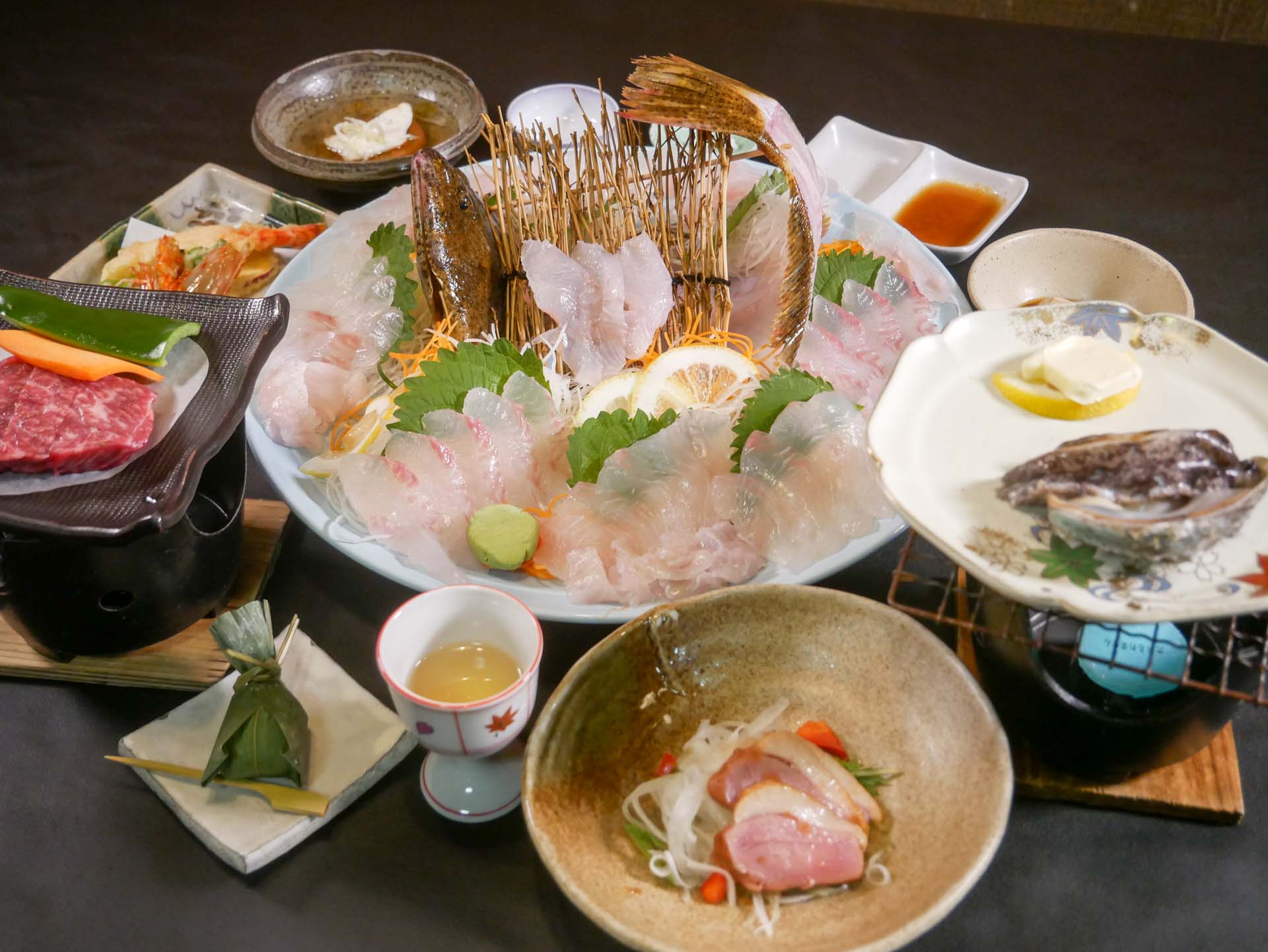 あわび踊り焼・平目姿造り・くまもと味彩牛ステーキ会席