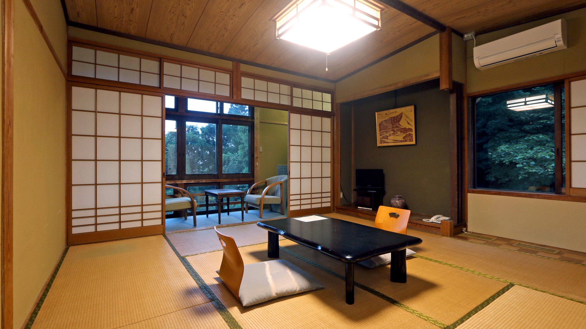 【静かな大山の麓に佇む宿坊 和室】