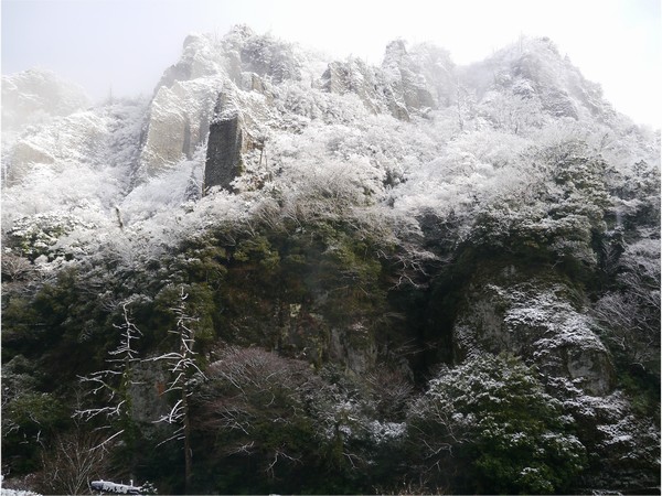 立久恵峡の雪景色