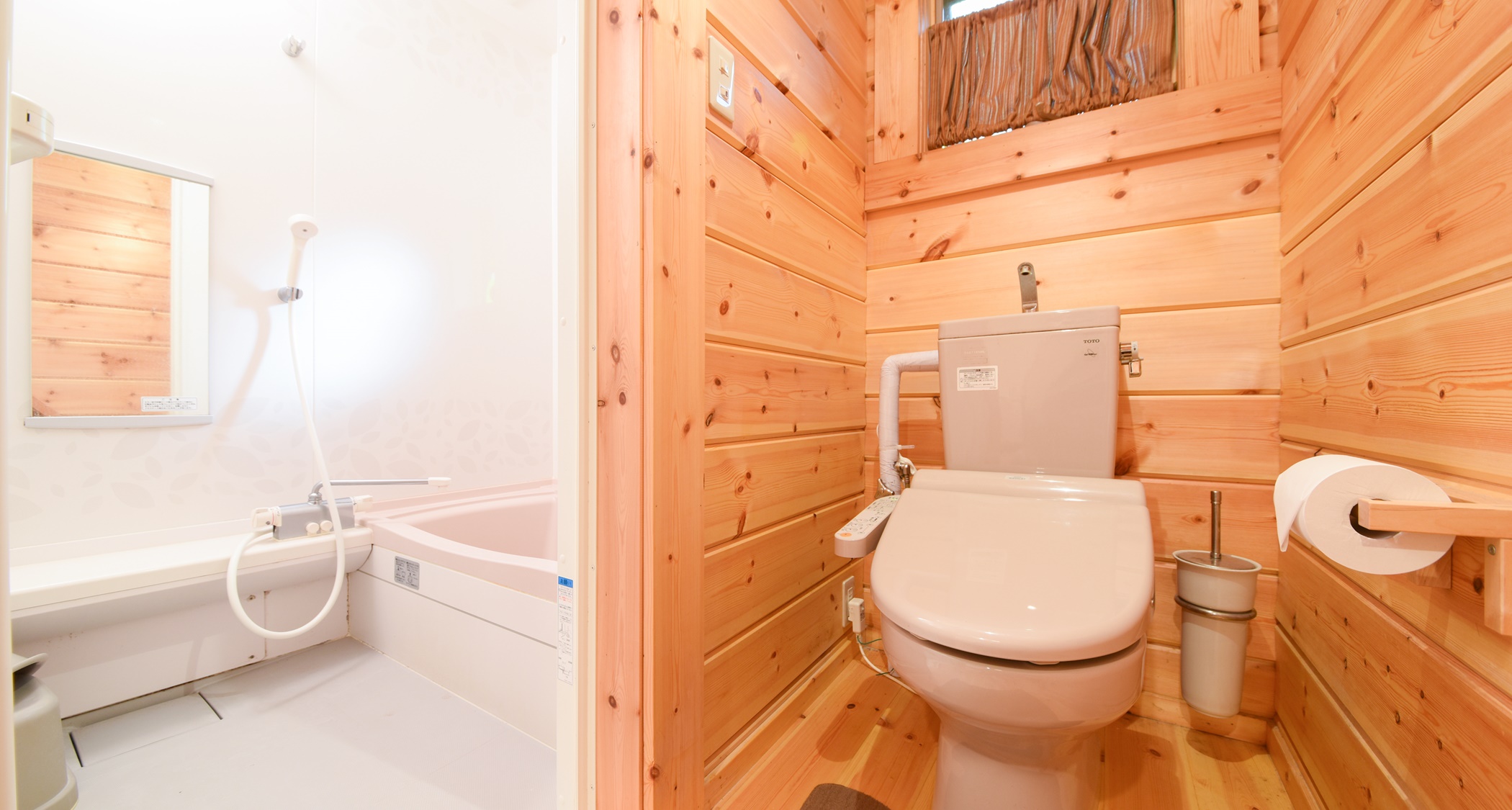 *【ログコテージ・ロフト】内風呂とウォシュレット付トイレ付