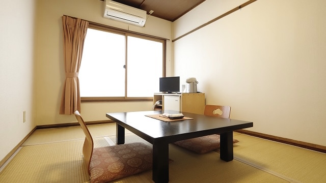 湯治館和室　洗面・トイレ共用（６畳）1人利用