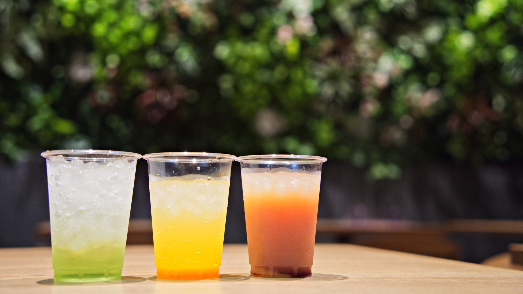 お酒が飲めない方もソフトドリンクをお楽しみいただけます