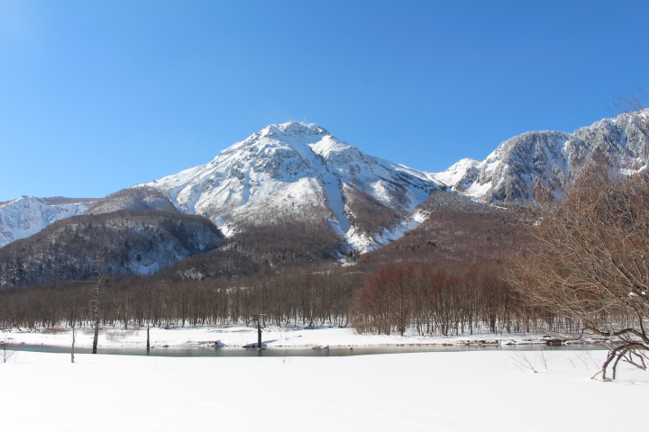 厳冬期の焼岳