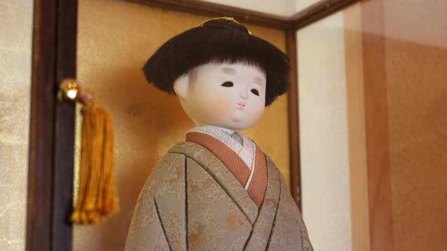 *【館内一例】手芸が得意な女将手作りの日本人形です。館内に飾っていますので是非ご覧ください♪