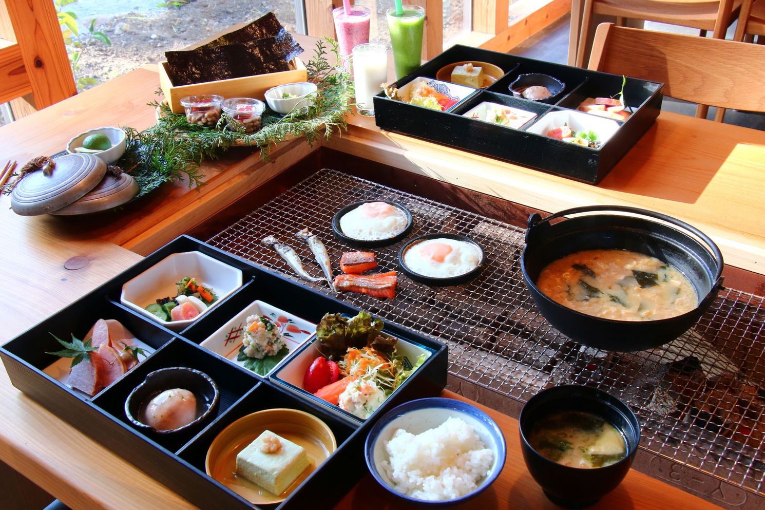 うま味のギュッと詰まった『鴨鍋』ボリューム満点のコース料理！※2食付