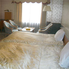 【広々１８畳】スタンダード洋室