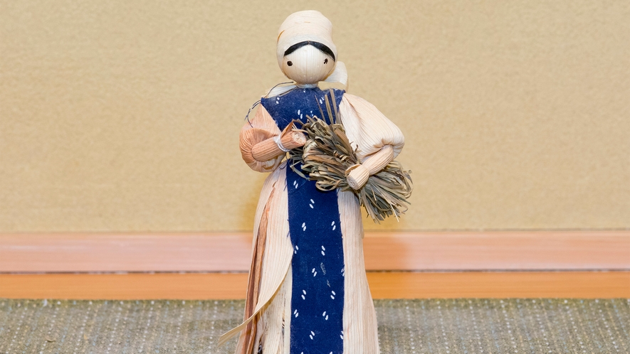 ・【インテリア】可愛らしいスロヴァキアのコーン人形が飾っております