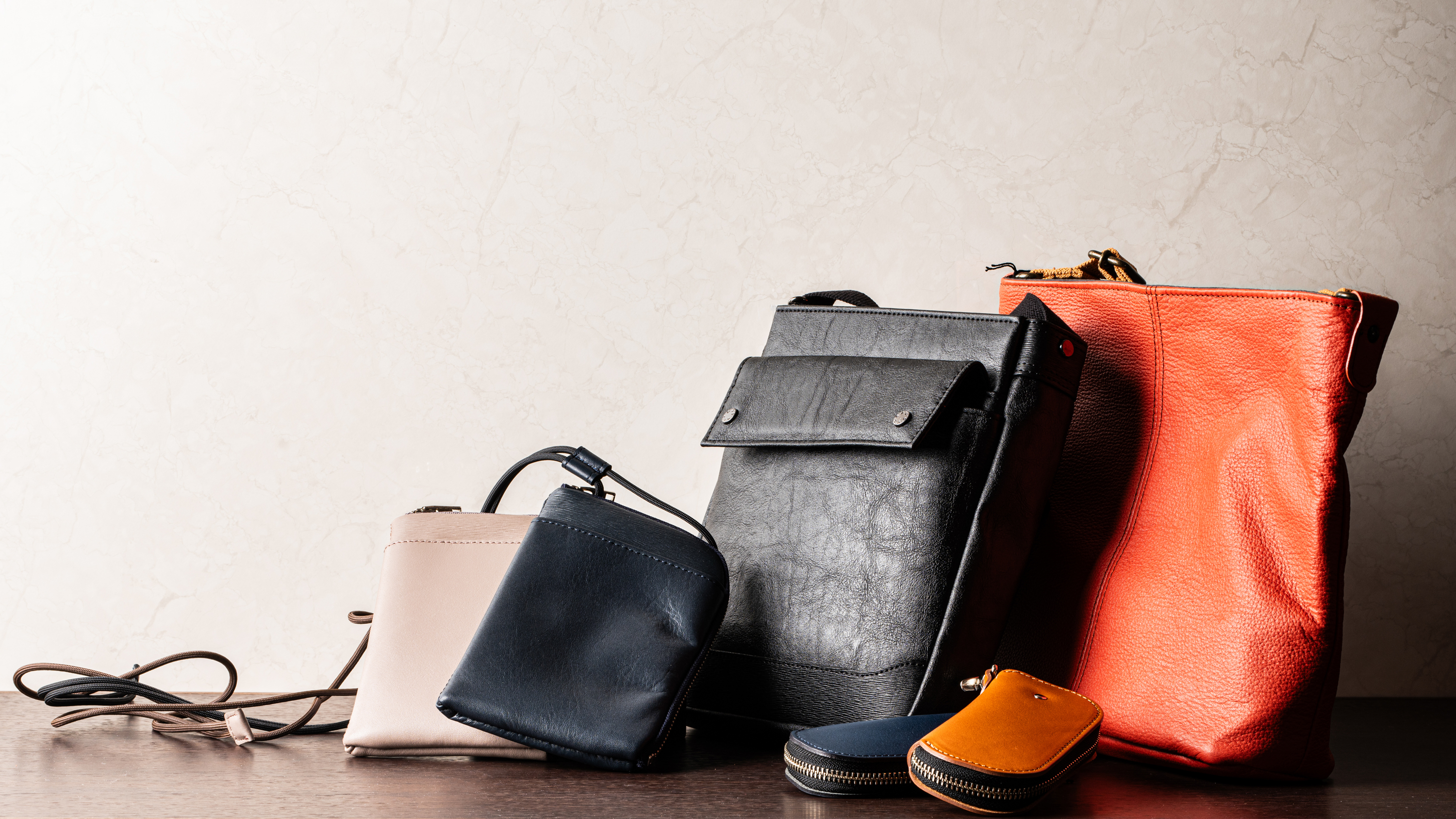 【2F ショップ】アパレル