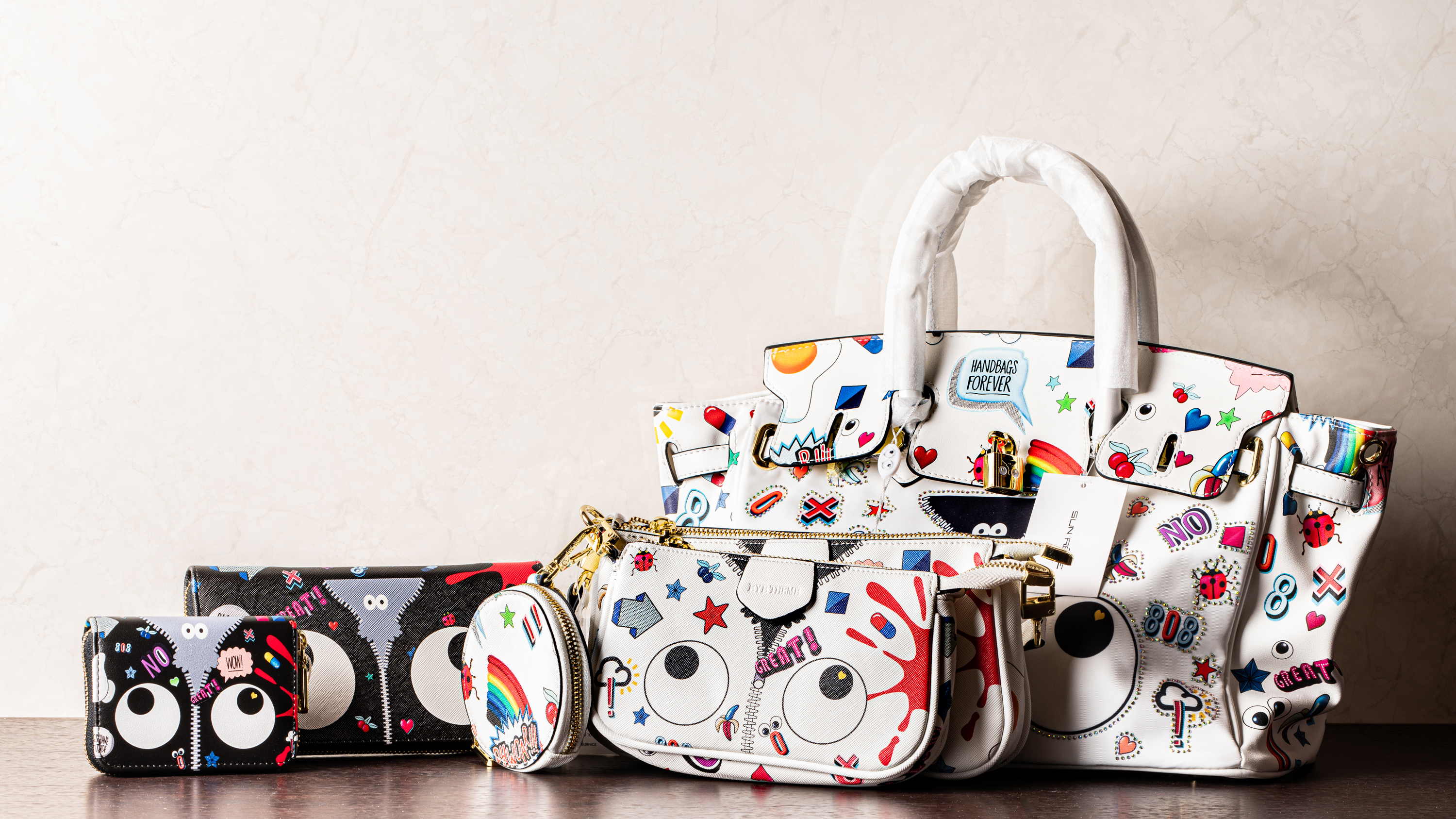 【2F ショップ】アパレル