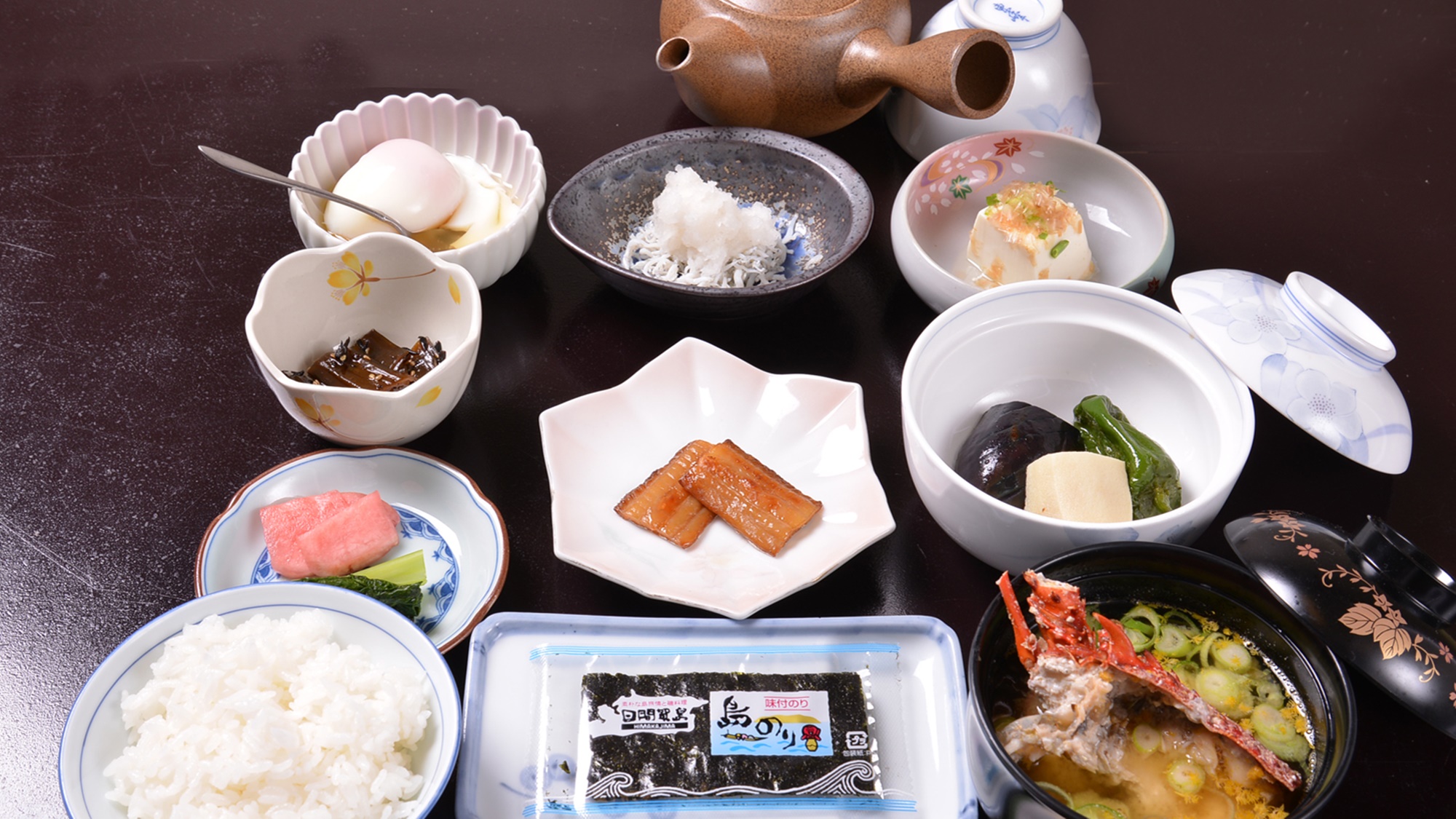 *ご朝食一例/栄養たっぷり！日間賀島産の食材にこだわった旅館の朝ごはん。