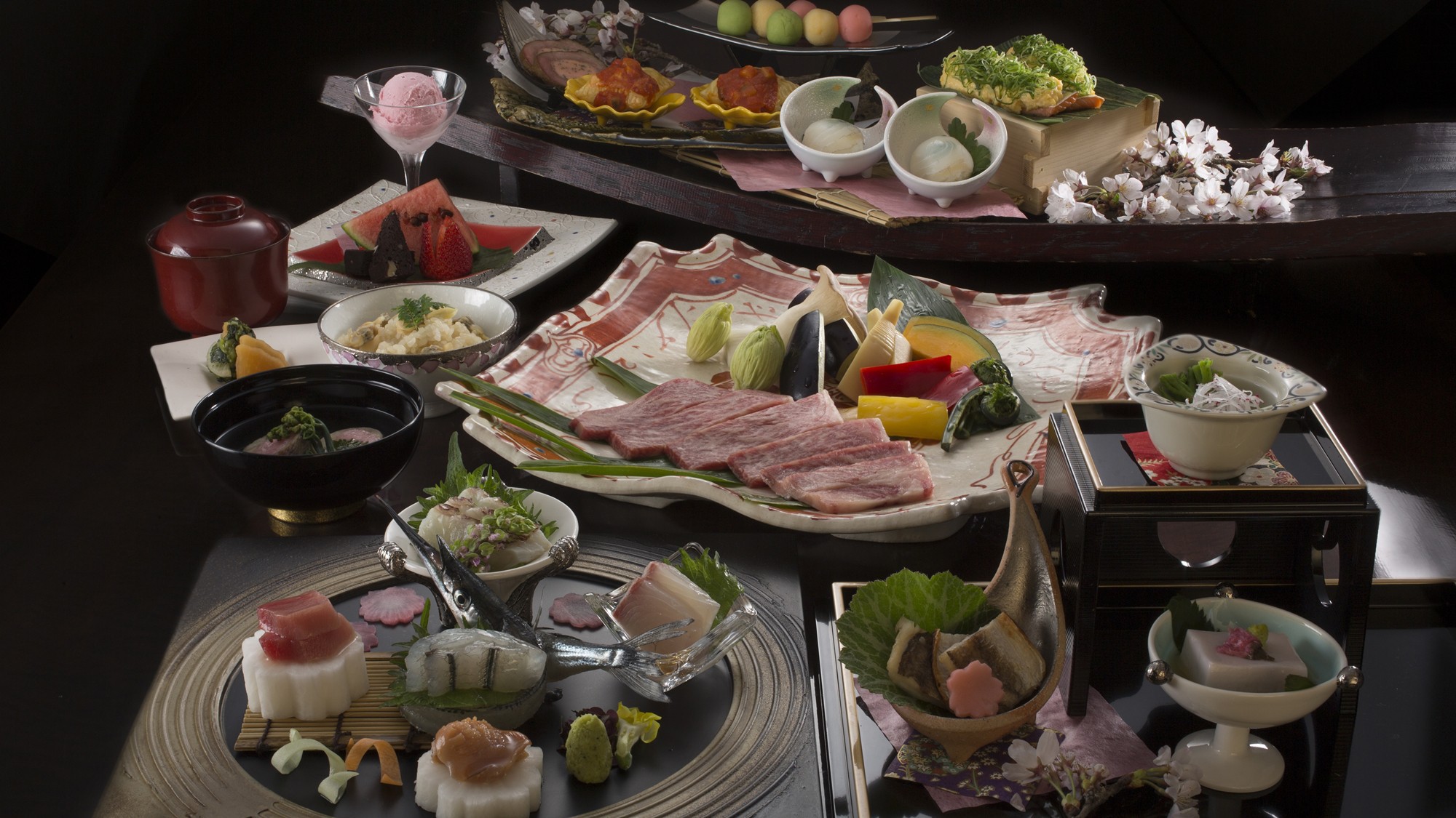 ■季節の懐石料理（一例）