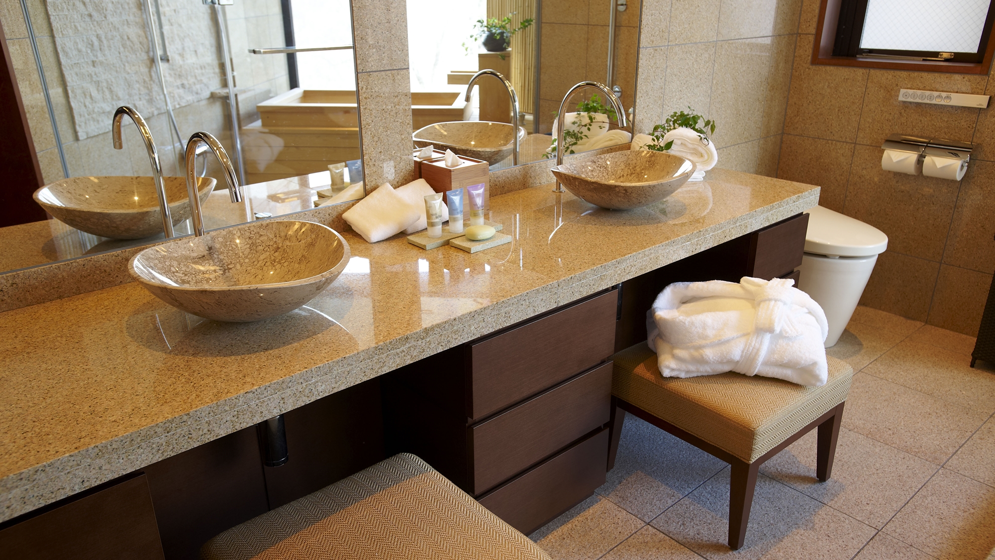 ■パノラマビュースイート／１００．８平米