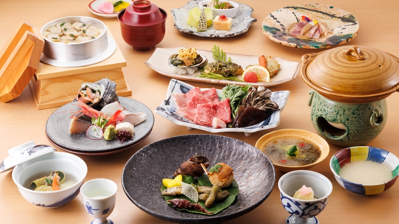 【基本会席】加賀の旬を愛でる体にやさしい「会席料理」〜美食と温泉を堪能