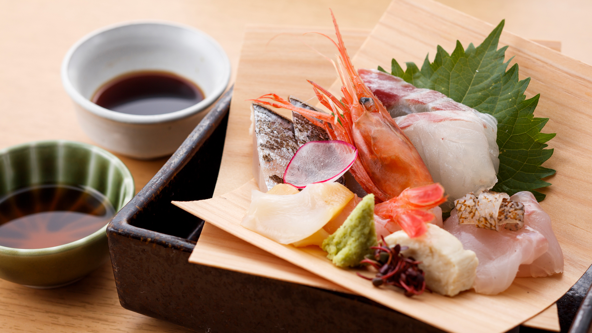 冬のお料理一例（イメージ）北陸ならではの新鮮なお造りをどうぞ。