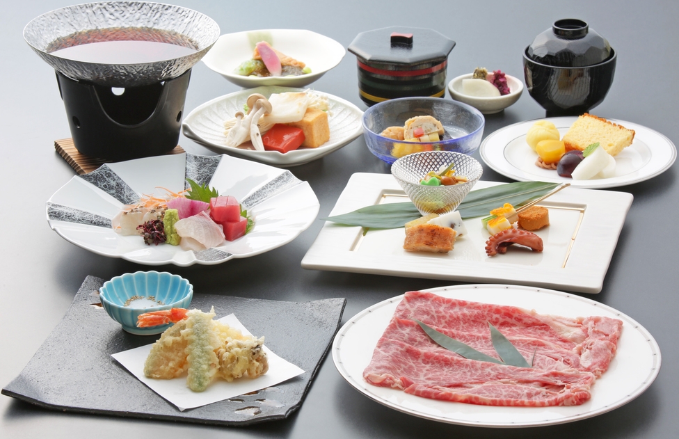 【楽天スーパーSALE】5％OFF★小鍋で【近江牛】★量より質重視♪特選近江牛小鍋会席