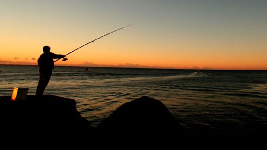 **アクティビティ／間瀬漁港からの投げ釣り、寺泊海岸からの船釣りなど様々な釣り方が楽しめます♪