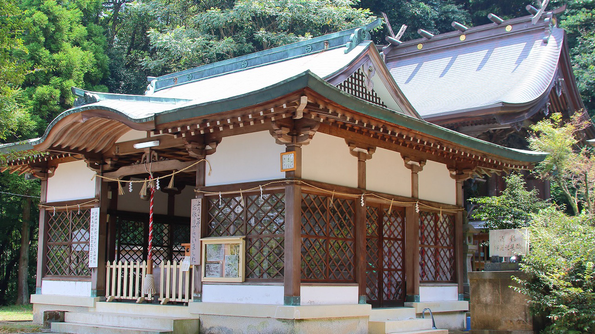 *日奈久温泉神社：600年前孝行息子がお告げを受けて発見したという日奈久温泉。その神様を祭る神社。